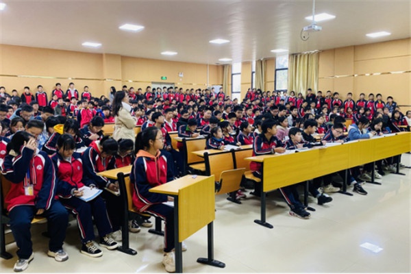 1617162076381442.jpg 筑牢校园安全“防火墙”——吉安外国语实验学??棺⌒I雇碛笔枭⒀萘?74.jpg