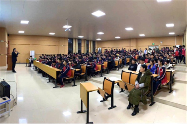 1617162084574090.jpg 筑牢校园安全“防火墙”——吉安外国语实验学??棺⌒I雇碛笔枭⒀萘?85.jpg